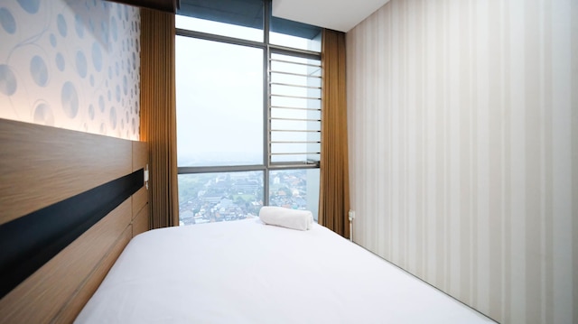 ホーミー アンド コージー リビング2 ベッドルーム アパートメント  アット アルヤドゥータ  レジデンス  スラバヤ