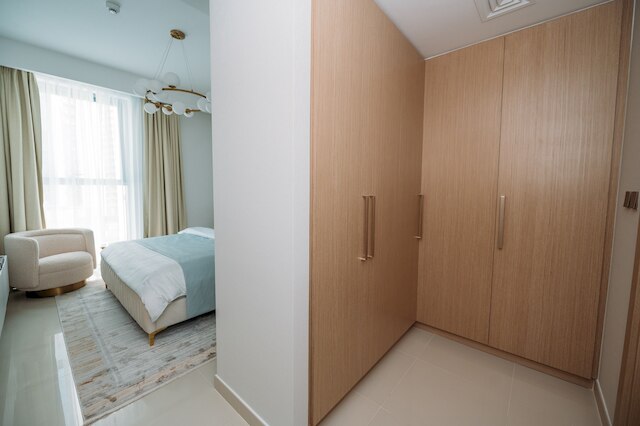 ニュー ! ラグジュリアス ステイ ドバイ クリーク バルコニー & ビュー