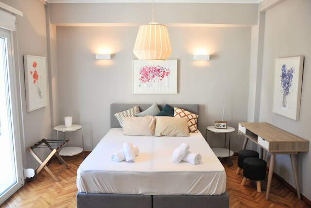 ラブリー  アパートメント  アンダー ザ アクロポリス