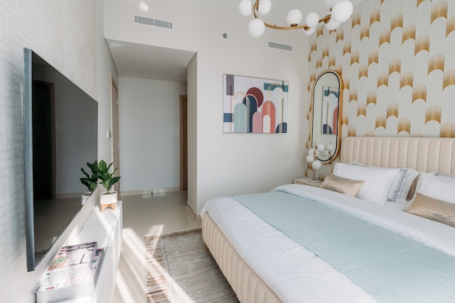 エレガント ステイ: バルコニー & スタニング ドバイ クリーク ビューズ