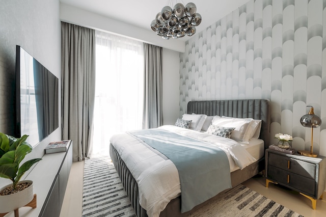 エレガント ステイ: バルコニー & スタニング ドバイ クリーク ビューズ