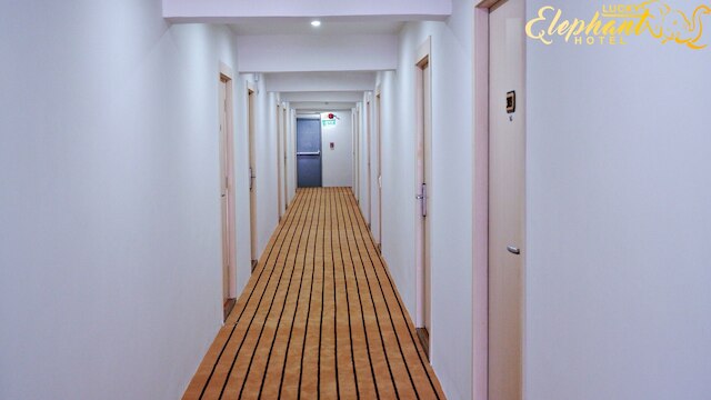 ラッキーエレファントホテル