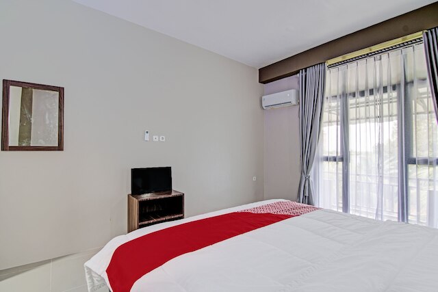 ホテル O ペンギナパン トイバ シャリア ニア ポンドック ペサントレン ウマル ビン カタブ km 9 ガルダ サクティ