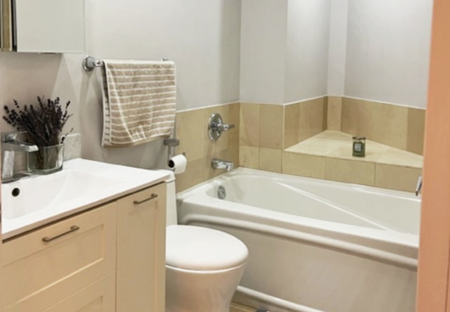 クイーンズ・キー・ダウンタウン・レイクビュー -CNビュー