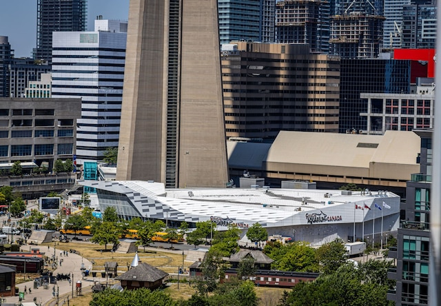 クイーンズ・キー・ダウンタウン・レイクビュー -CNビュー