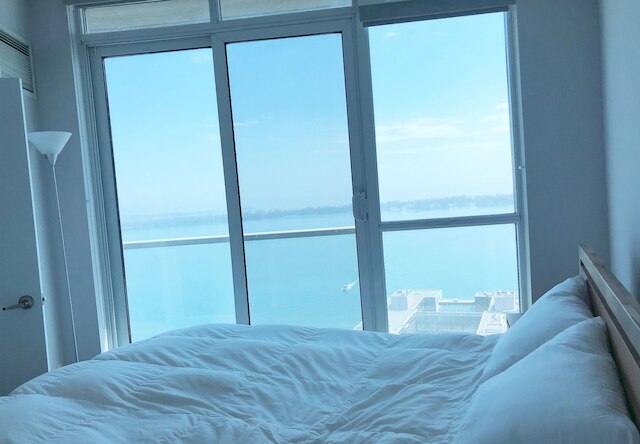 クイーンズ・キー・ダウンタウン・レイクビュー -CNビュー