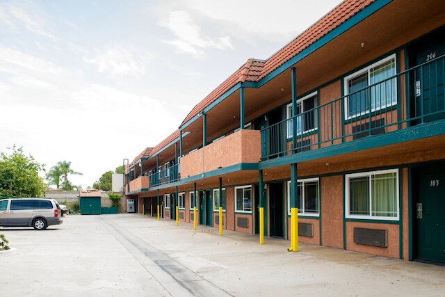 センチュリー モーテル ブエナ パーク アナハイム CA 91