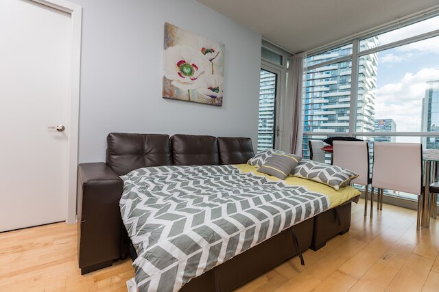 アイスボートテラス-ダウンタウン-エンタテイメントディストリクト