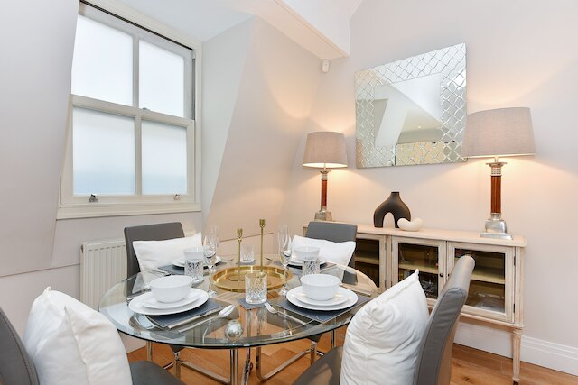 ロンドンチョイス - サウスケンジントンミューズII