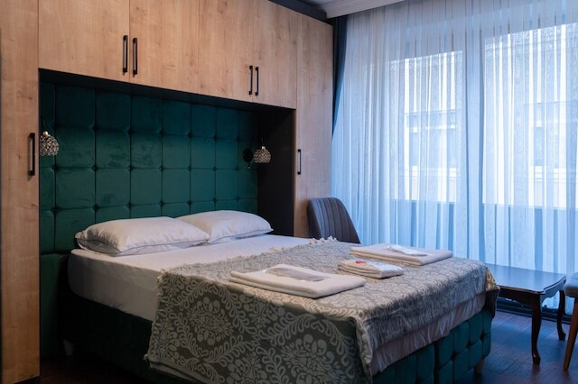 ミドルビレッジ