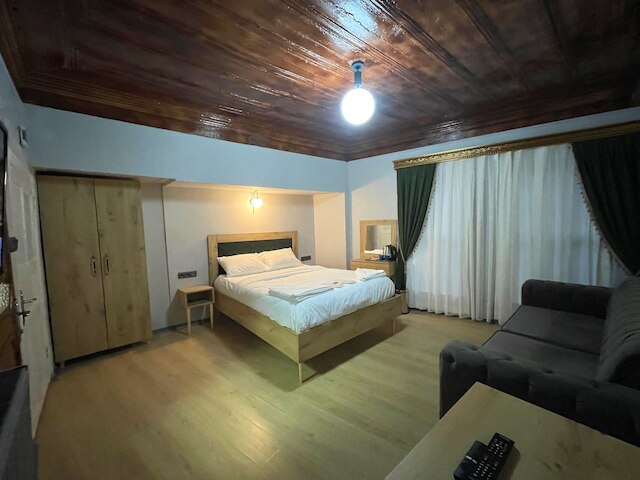 ゴールデン・メトロ・ブティック