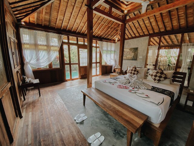 サリーニ・ヴィラズ