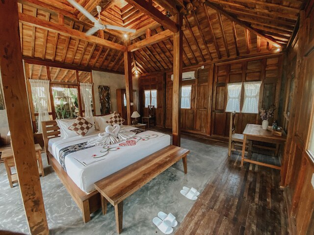 サリーニ・ヴィラズ