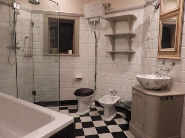 エクスクルーシブ 3- ベッド リーガル アパートメント!