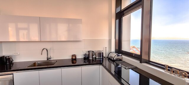 ハヤーコン ディアマント イン テル アビブ ヤフォ