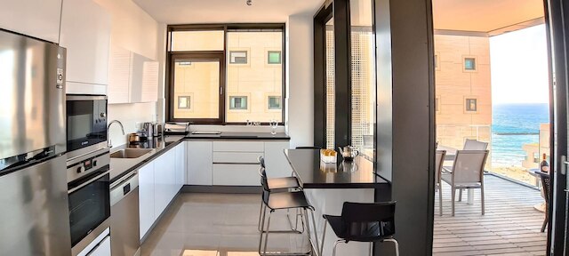 ハヤーコン ディアマント イン テル アビブ ヤフォ