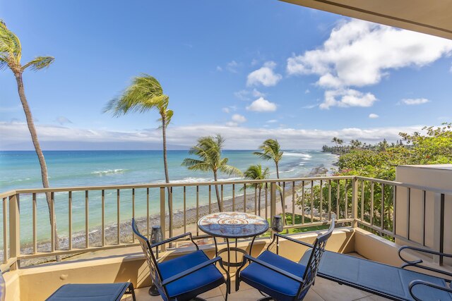 ビーチフロント マウイ ペントハウズ