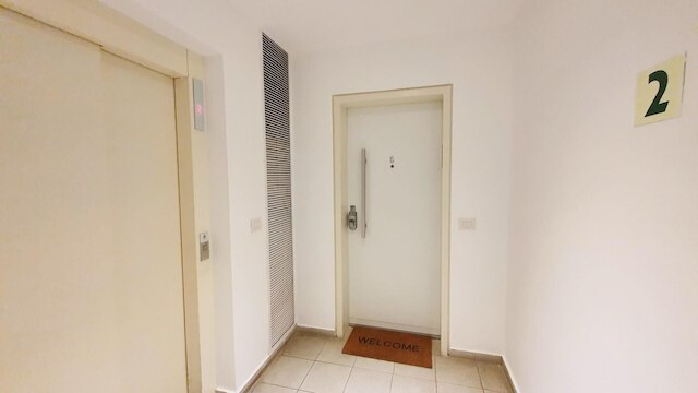 ヤヴネ ブリラント イン テル アビブ ヤフォ