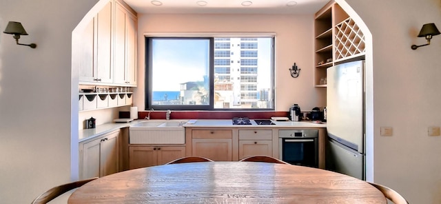 ダニエル ロイヤル イン テル アビブ ヤフォ