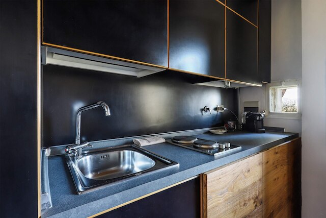 フローレンス イン ザ ウィンドウ