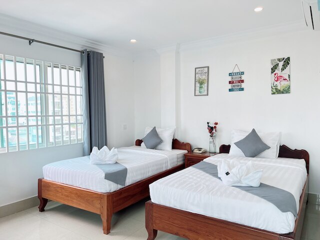 ホワイト コーナー ホテル