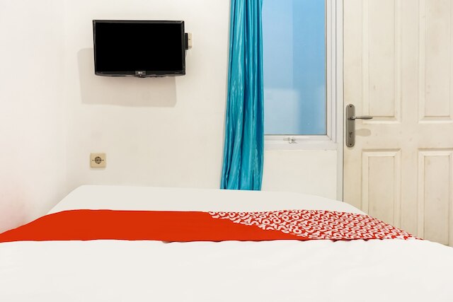 スーパー  OYO  91074 スタリエズ スネン シャリア