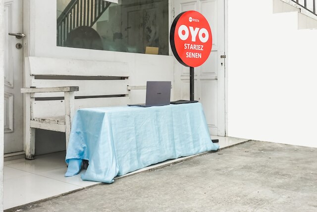 スーパー  OYO  91074 スタリエズ スネン シャリア