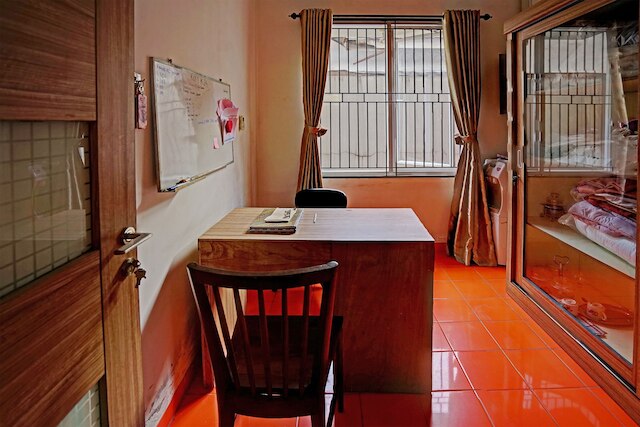 OYO ライフ 91989 K24 レジデンス シャリア