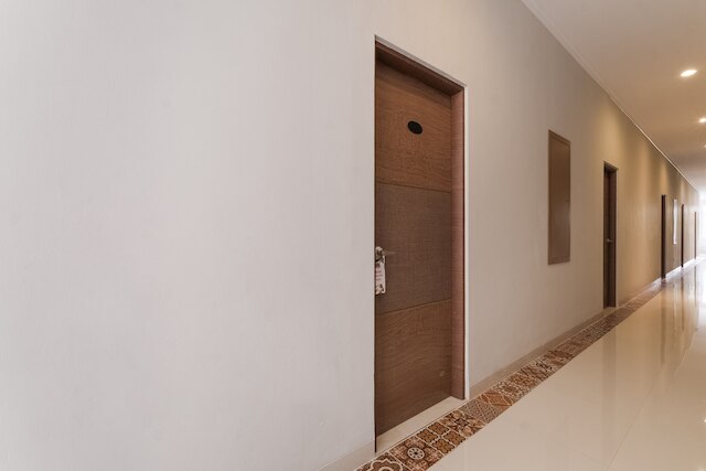 スーパー  OYO  コレクション O 90023 ダマール クスモ ゲスト ハウス