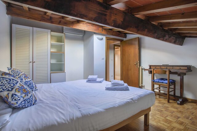 フローレンス アパートメント