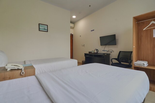 アラニス  ホテル