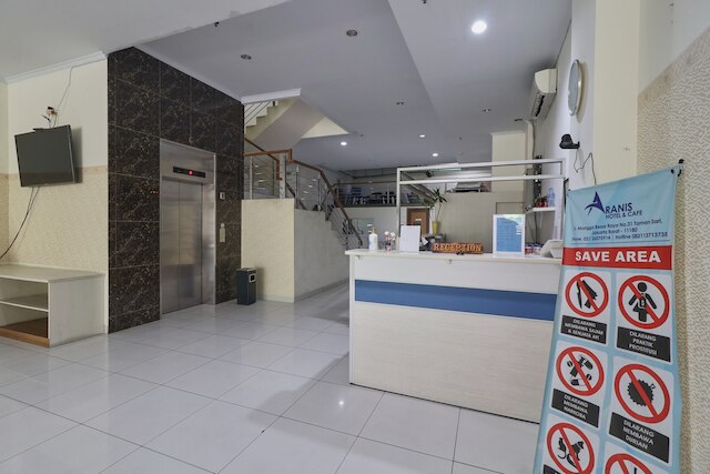 アラニス  ホテル