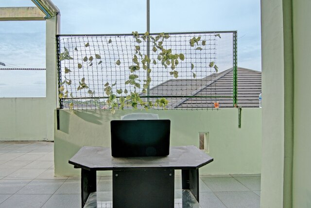 スポット オン 91918 ナジラ ゲスト ハウス シャリア