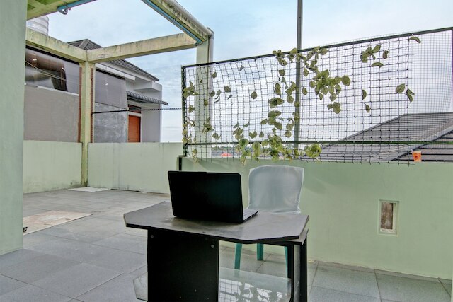 スポット オン 91918 ナジラ ゲスト ハウス シャリア