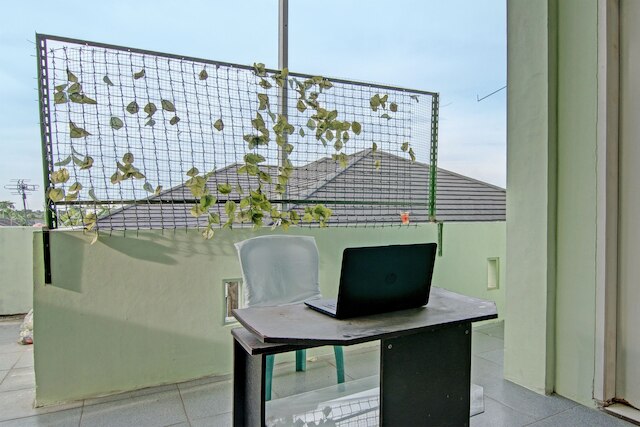 スポット オン 91918 ナジラ ゲスト ハウス シャリア