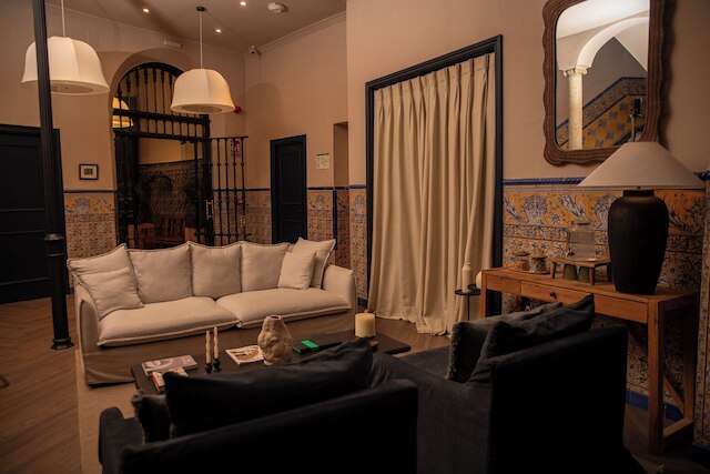 ジ・オネストホテル