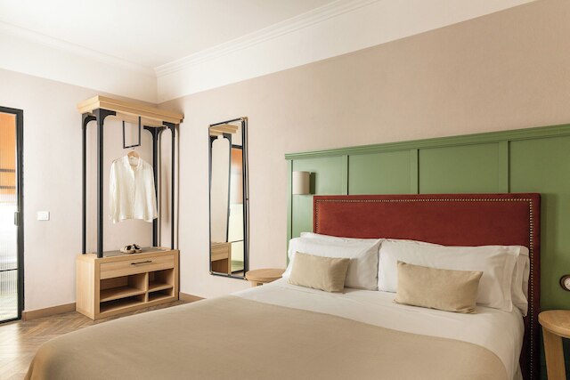 ジ・オネストホテル