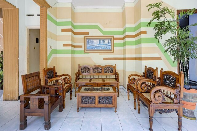 OYOライフ3956ホテルパレム2シャリア