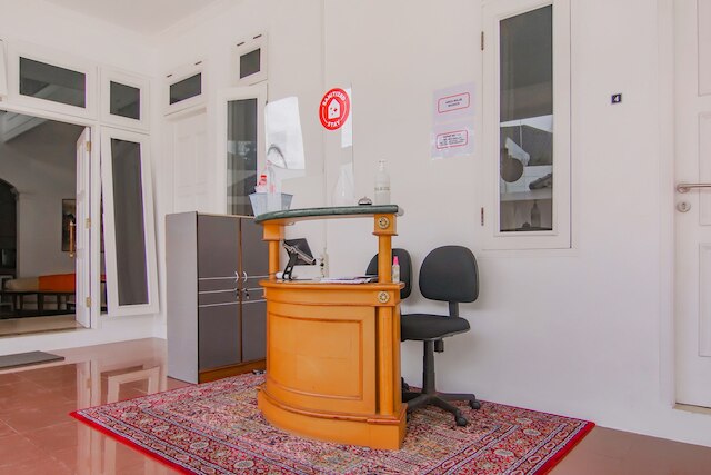 キャピタル O 90342 ケマン ガーデン