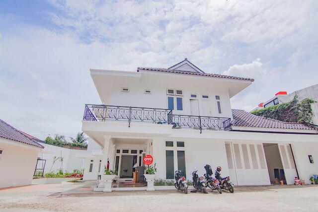 キャピタル O 90342 ケマン ガーデン