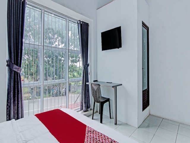 OYO  92047 ペンギナパン アルフィ シャリア