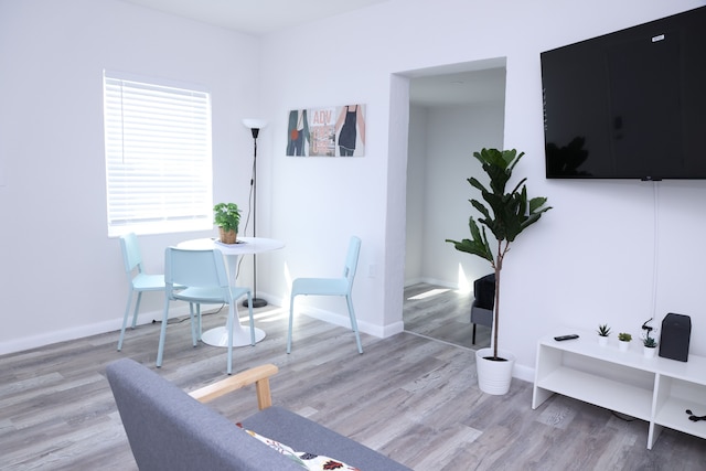 ダグラスロードアパートメント