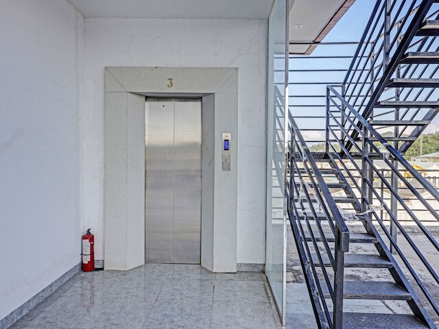 コレクション O 91586 グリーン ハウス ティバン