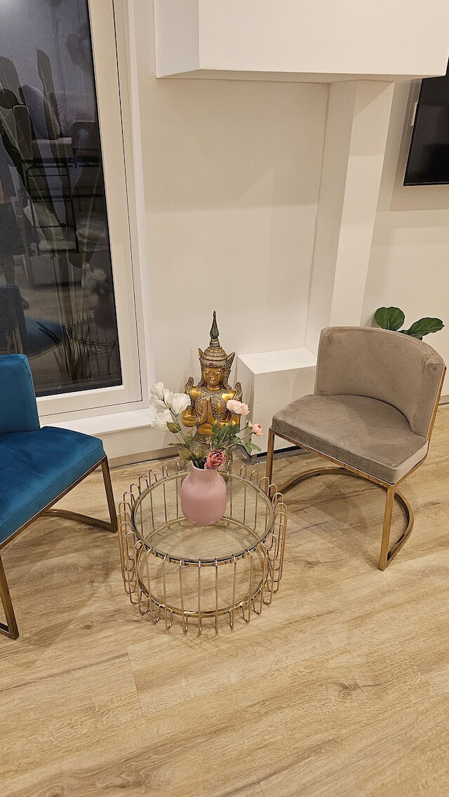 UG ノイバウ シティ ウォーニング (オプショナル プール+ジム+2つ目のバスルーム エクストラ ブッカブル)