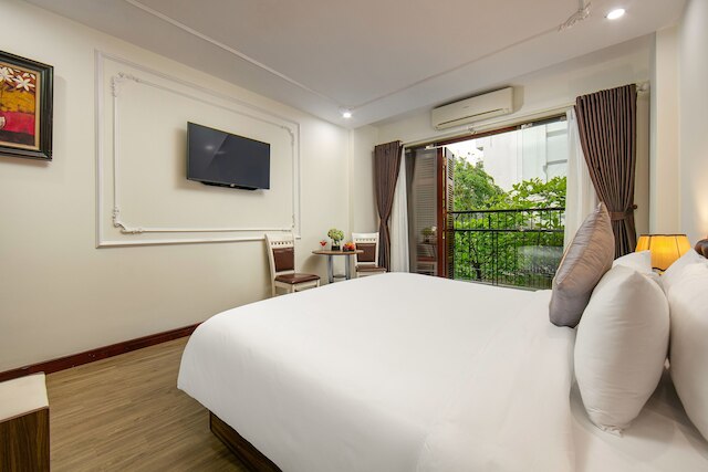 トゥンガープレミアムホテル