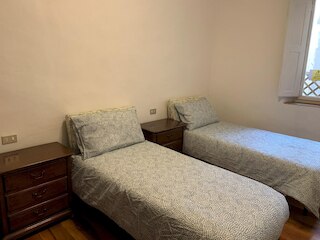 ジノーリ C イン フィレンツェ ウィズ  3 ベッドルームズ アンド  2 バスルームズ