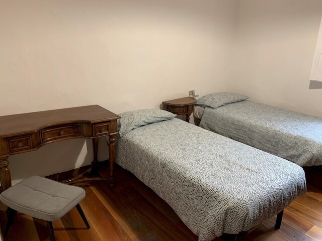 ジノーリ C イン フィレンツェ ウィズ  3 ベッドルームズ アンド  2 バスルームズ