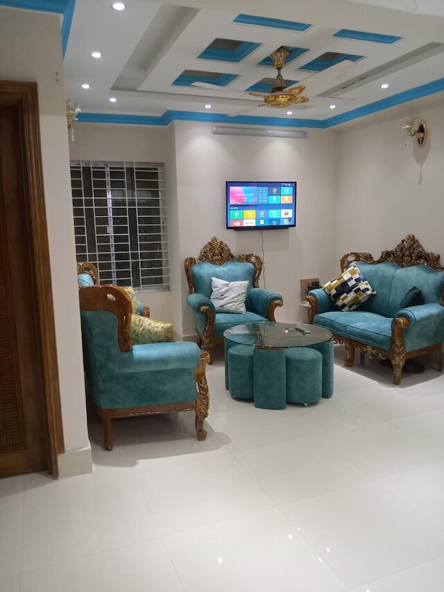 スタニング 1 ベッド アパートメント イン ダッカ クロース トゥ エアポート