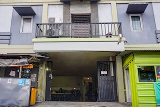 ホテル O ロヤニ レジデンス