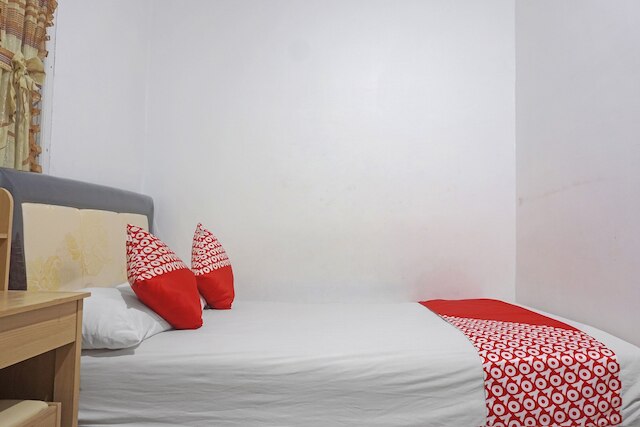 ホテル O ポンドック フェビー マカッサル